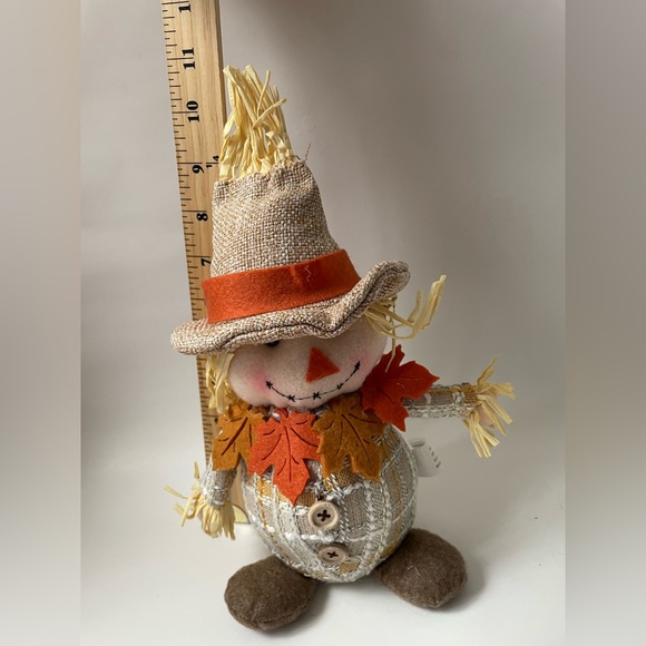 Autumnal Scarecrow Decoration For Tabletop Use- 10.7” (NWT) - Picture 3 of 4